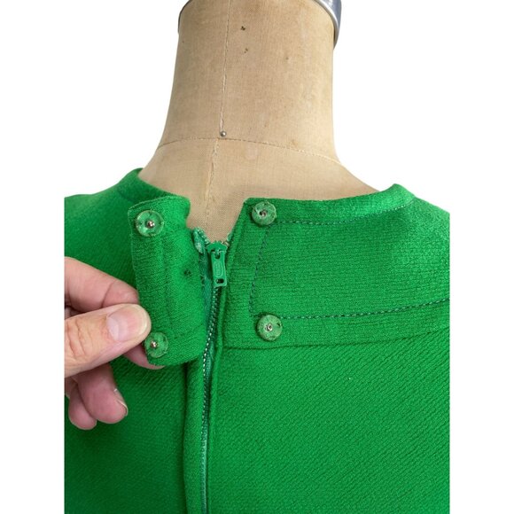 1960s green wool crepe dress with big gold buttons Size M by Nat Kaplan - Picture 7 of 8